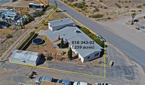 521 W Hoyt St, Beatty, NV, 89003-8090 | Card Image