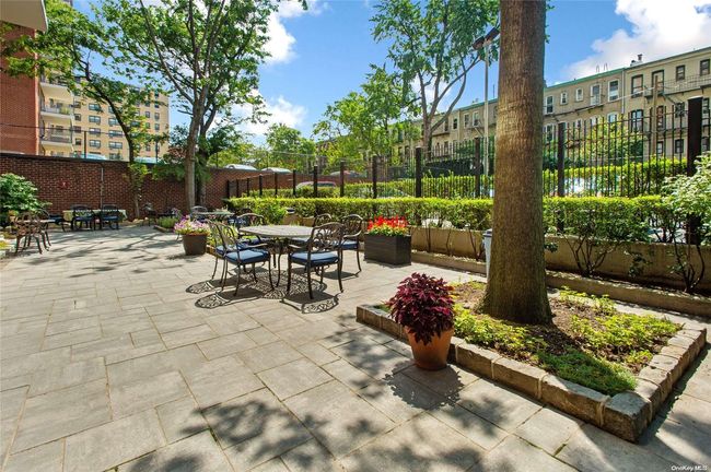 Courtyard | Image 11