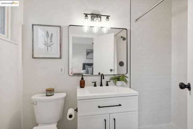 6419 Dallas Way, House other with 3 bedrooms, 2 bathrooms and 1 parking in Sacramento CA | Image 19