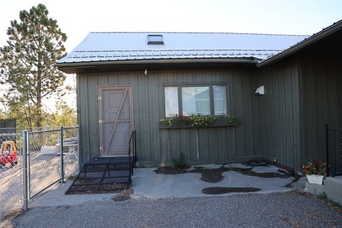 507 Teton Ave, Valier, MT, 59486-5558 | Card Image