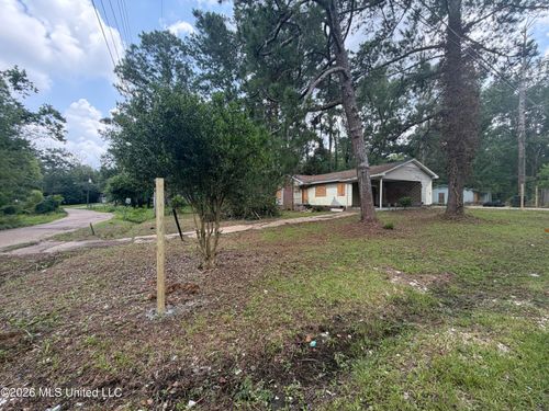 827 Dorgan Street, Jackson, MS, 39204 | Card Image