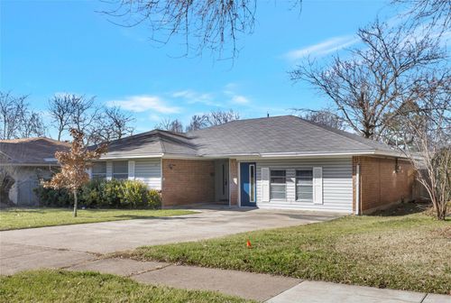 331 Merribrook Trl, Duncanville, TX, 75116-4616 | Card Image