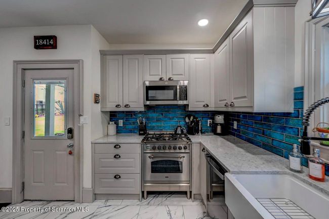 112 Weatherby St 32 Large | Image 35