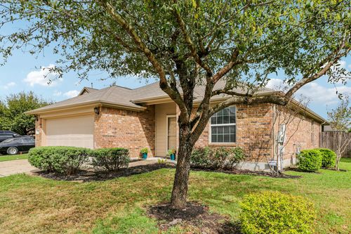 109 Mollie Dr, Hutto, TX, 78634-4472 | Card Image