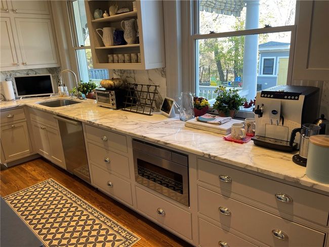 5507 Dunmoyle St, House other with 5 bedrooms, 5 bathrooms and null parking in Squirrel Hill PA | Image 9
