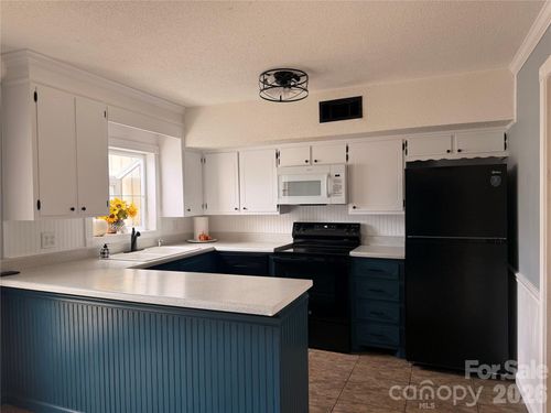 c-103 Crestlane Dr, Morganton, NC, 28655-6417 | Card Image