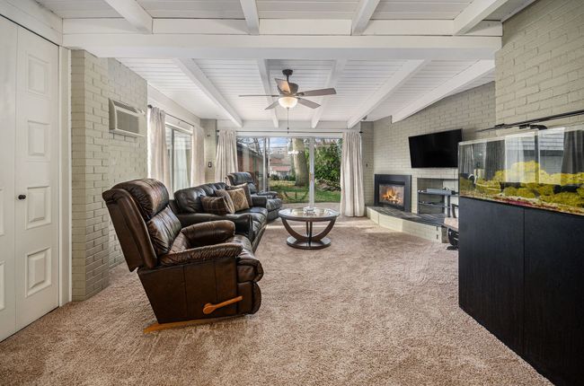 1651 Littlestone Rd, House other with 3 bedrooms, 2 bathrooms and null parking in Grosse Pointe Woods MI | Image 9