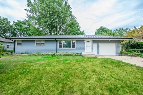 2705 Oakwood Ln, Saint Joseph, MI, 49085-3216 | Card Image