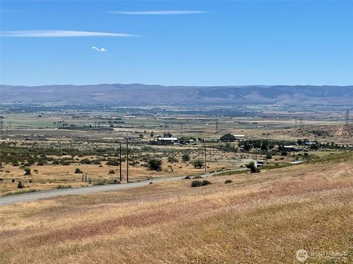 rd-20 XXX Robbins Road, Ellensburg, WA, 98926 | Card Image