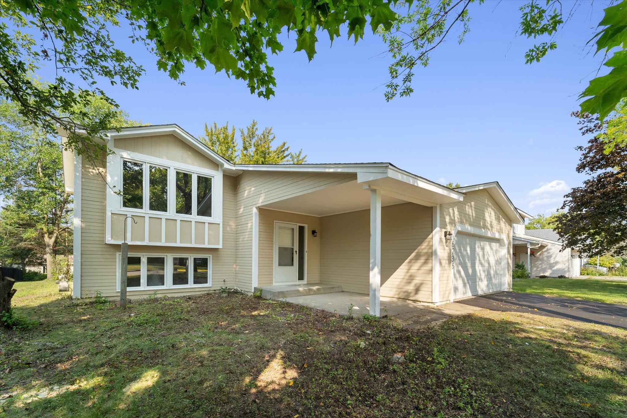Seneca Dr, Canandaigua, NY 14424