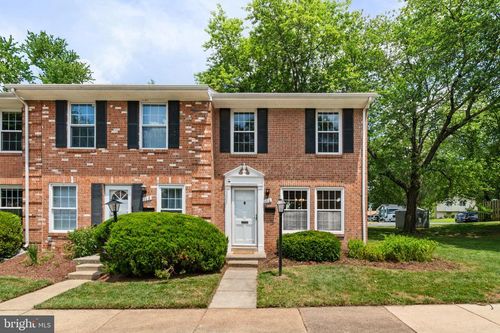 110 E Cornell Dr, STERLING, VA, 20164-5418 | Card Image