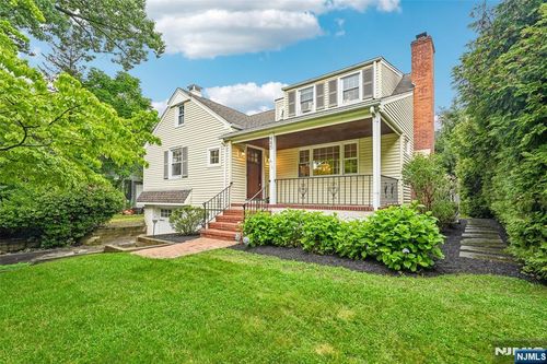 445 Alpine Ter, Ridgewood, NJ, 07450-1405 | Card Image
