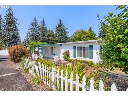 11728 Sw Royal Villa Dr, Tigard, OR, 97224-3411 | Card Image
