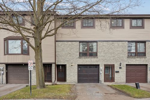 11-221 Ormond Dr, Oshawa, ON, L1G6T7 | Card Image