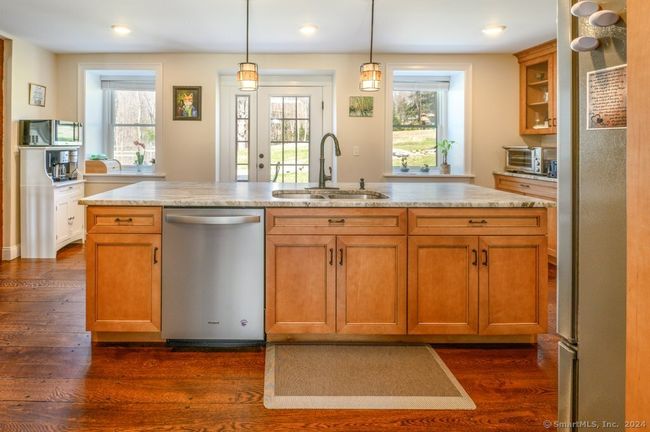 86 Chestnut Tree Hill Road Ext, House other with 3 bedrooms, 4 bathrooms and null parking in Oxford CT | Image 16