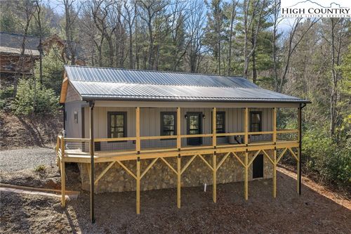 162 Shady Oak Ln, West Jefferson, NC, 28694-9532 | Card Image