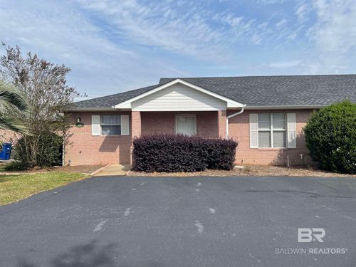 9584 Villas Dr, Foley, AL, 36535-9251 | Card Image