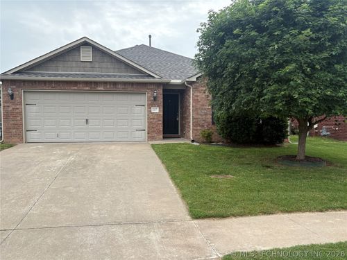 12677 S 88th Eastavenue, Bixby, OK, 74008 | Card Image