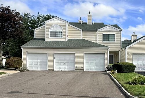 298 Prairie Ct, Manorville, NY, 11949-2653 | Card Image
