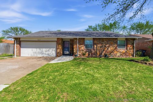 14037 S Glen St, Glenpool, OK, 74033-2904 | Card Image