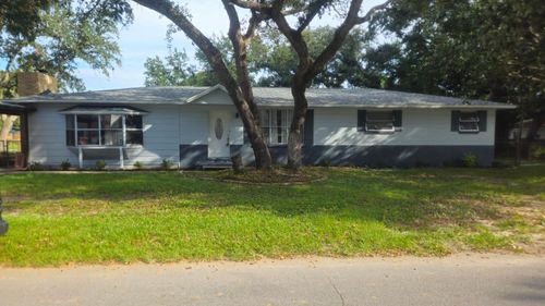 421 Corvet St, Fort Walton Beach, FL, 32547-1534 | Card Image