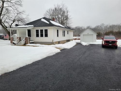 712 State Route 52, Walden, NY, 12586-2710 | Card Image