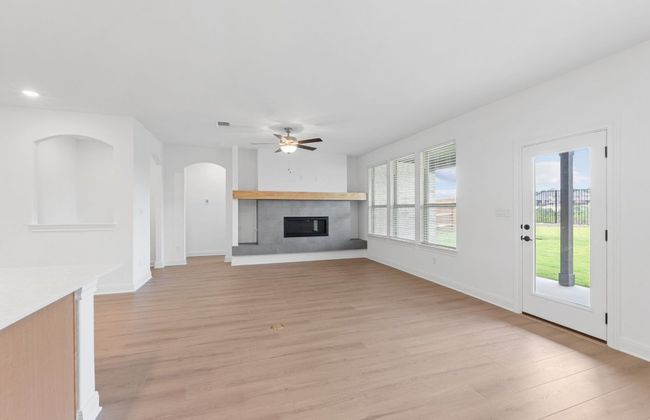6505 Apache Plum Ln, House other with 3 bedrooms, 3 bathrooms and null parking in Spicewood TX | Image 15