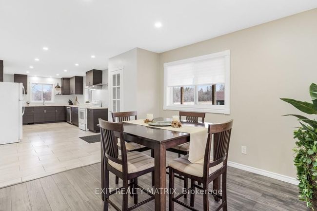 19285B County Rd, House other with 4 bedrooms, 2 bathrooms and 8 parking in Dunvegan ON | Image 17