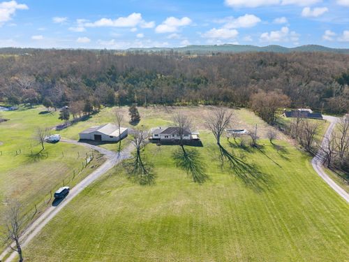 401 Drakes Creek Rd, Crab Orchard, KY, 40419-8004 | Card Image