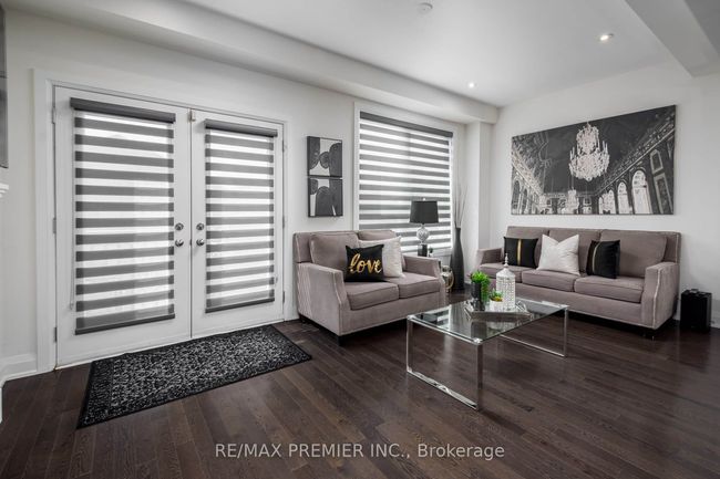 89 Gridiron Gate, House attached with 5 bedrooms, 4 bathrooms and 1 parking in Vaughan ON | Image 8