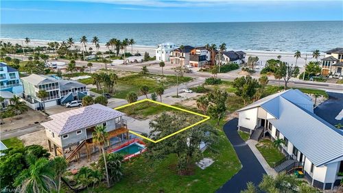 111 Bay Mar Dr, FORT MYERS BEACH, FL, 33931-3807 | Card Image