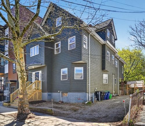 158 Albion St, Somerville, MA, 02144-2646 | Card Image
