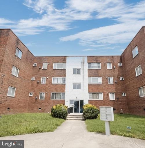 apt-303-12 Halley Pl Se, WASHINGTON, DC, 20032-2333 | Card Image