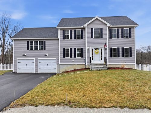 74 Deanna Dr, Holden, MA, 01520-2314 | Card Image