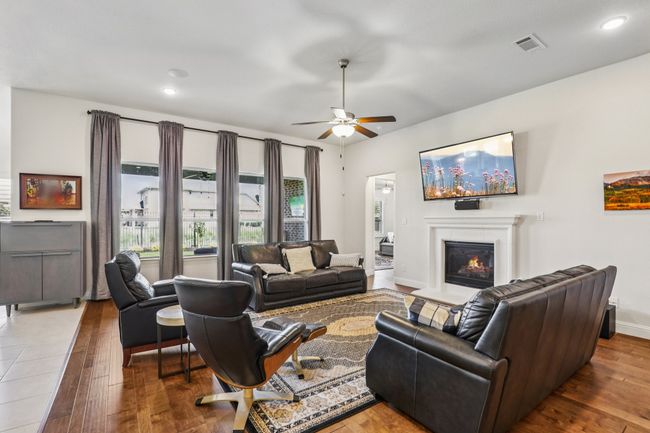 7605 Windsor, House other with 4 bedrooms, 4 bathrooms and null parking in The Colony TX | Image 8