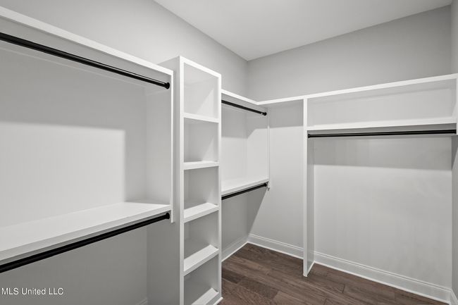 Primary closet | Image 21