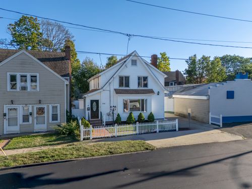 314 Park St, West Haven, CT, 06516-5983 | Card Image