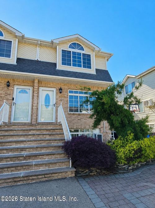 145 Darnell Ln, Staten Island, NY, 10309-1954 | Card Image