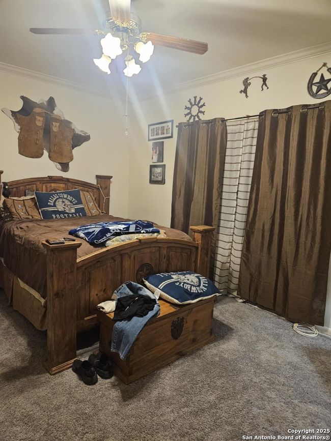 1017 E Trinity St, House other with 3 bedrooms, 2 bathrooms and null parking in Pearsall TX | Image 27