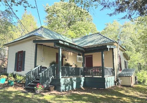 118 E Oak St, East Ellijay, GA, 30540-8153 | Card Image