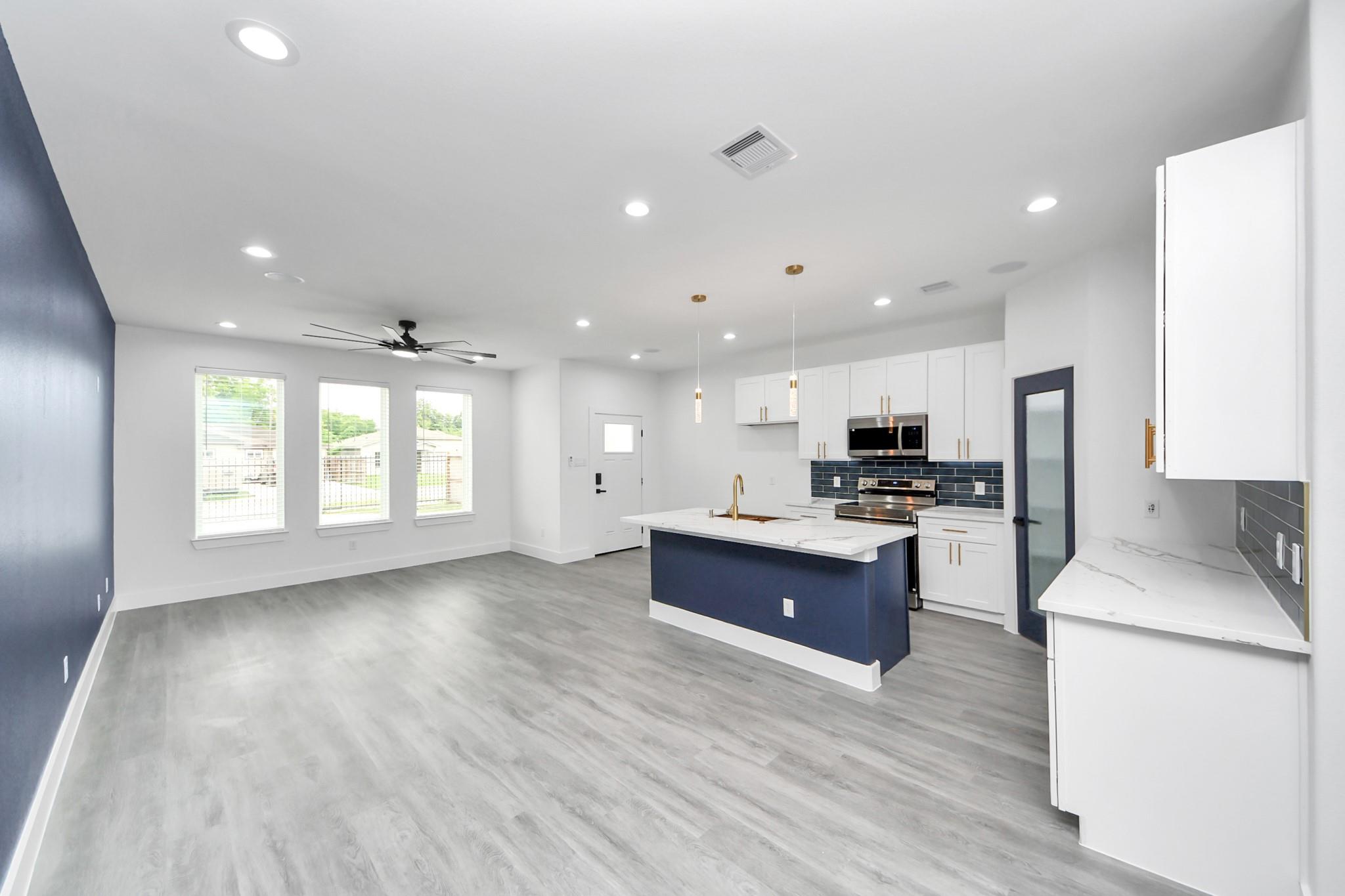 Residential Income in Houston 3