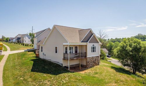 351 Rayann Ln, BROADWAY, VA, 22815-9575 | Card Image
