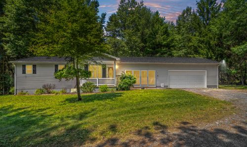 175 April Ln, Morrisdale, PA, 16858-8459 | Card Image