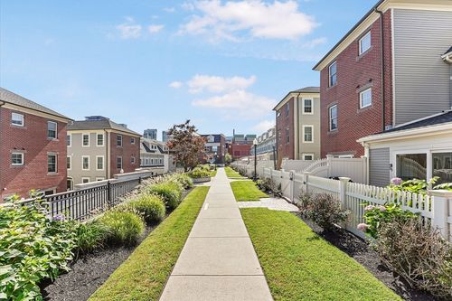 55-55 Chelsea St, Boston, MA, 02129-3805 | Card Image