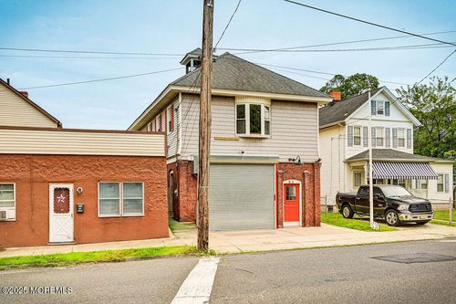 95 Broadway, Keyport, NJ, 07735-1063 | Card Image