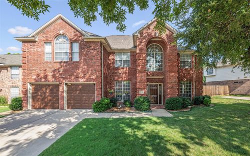 8041 Rushmore Rd, Fort Worth, TX, 76137-5252 | Card Image