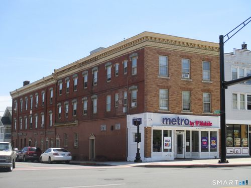 b5-666 Main St, Middletown, CT, 06457-2731 | Card Image