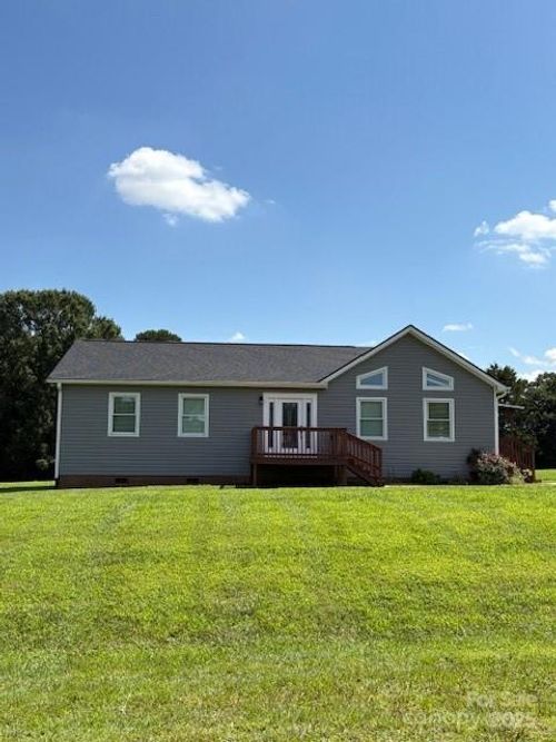 182 Redhawk Ln, Olin, NC, 28660-8403 | Card Image