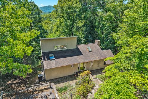 6275 Smokey Ridge Rd, Roanoke, VA, 24018-7803 | Card Image
