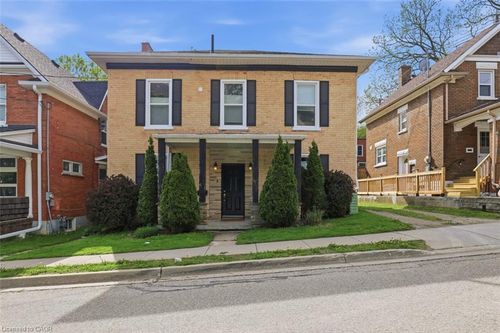 53 Eby Street S, Kitchener, ON, N2G3K9 | Card Image